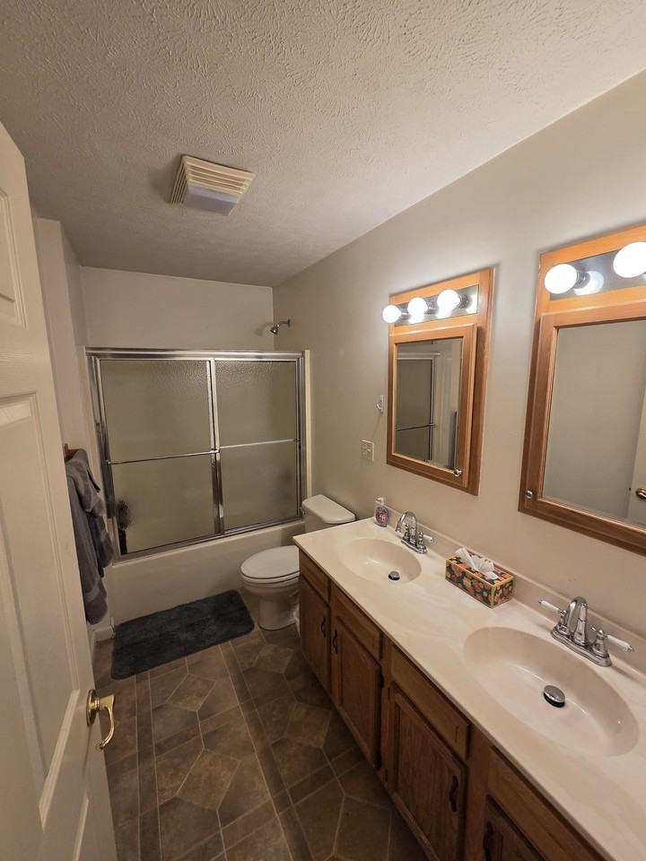 334 Willey St #A - Photo 7 of 14