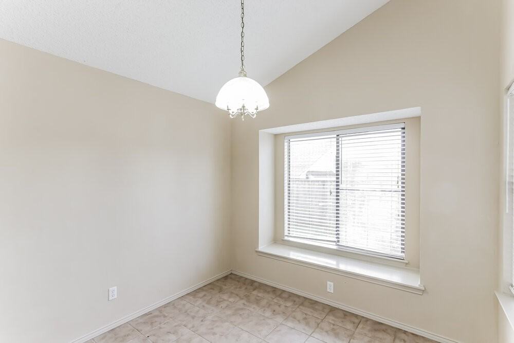 1103 San Miguel Dr - Photo 6 of 17
