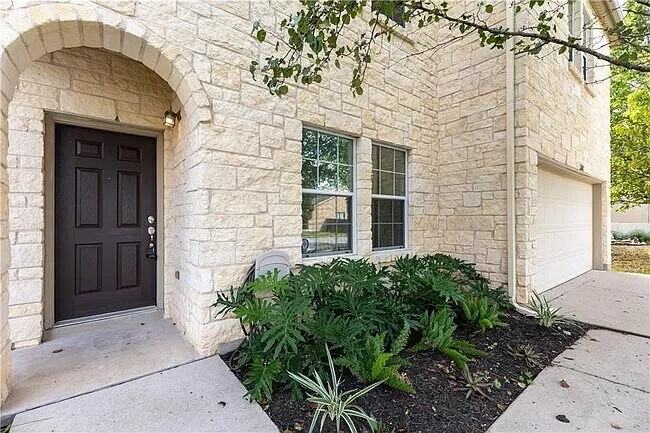2108 Cottontail Dr - Photo 3 of 15