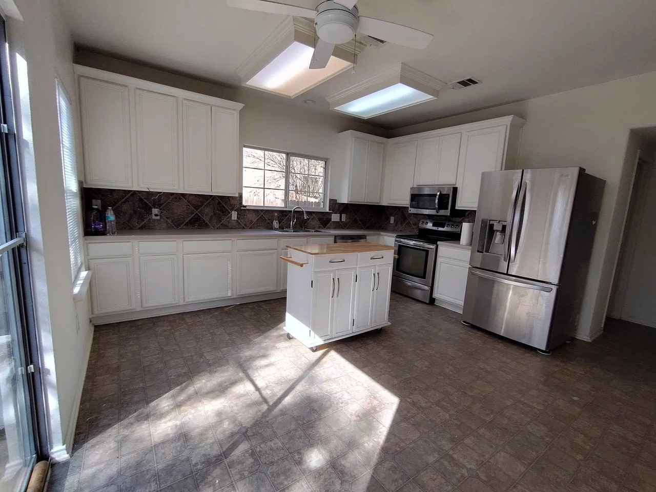 2108 Cottontail Dr - Photo 4 of 15