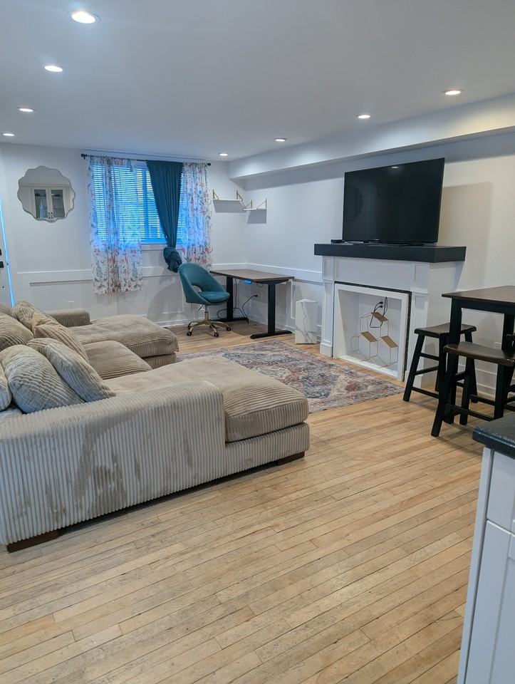 17 Rue Saint-Henri #1 - Photo 3 of 14