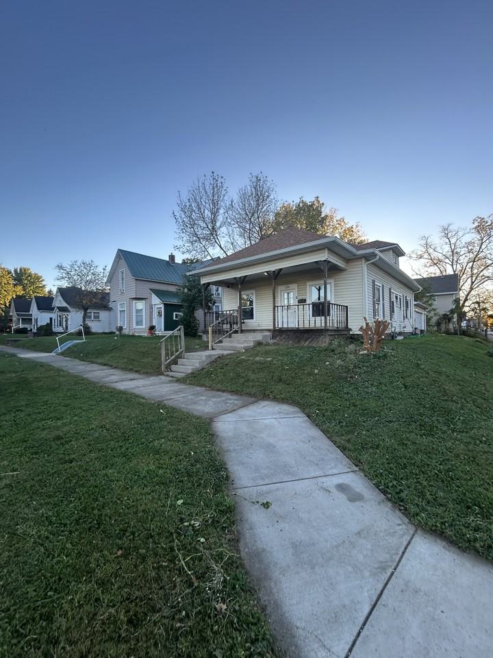 1201 S Buckeye St - Photo 2 of 29