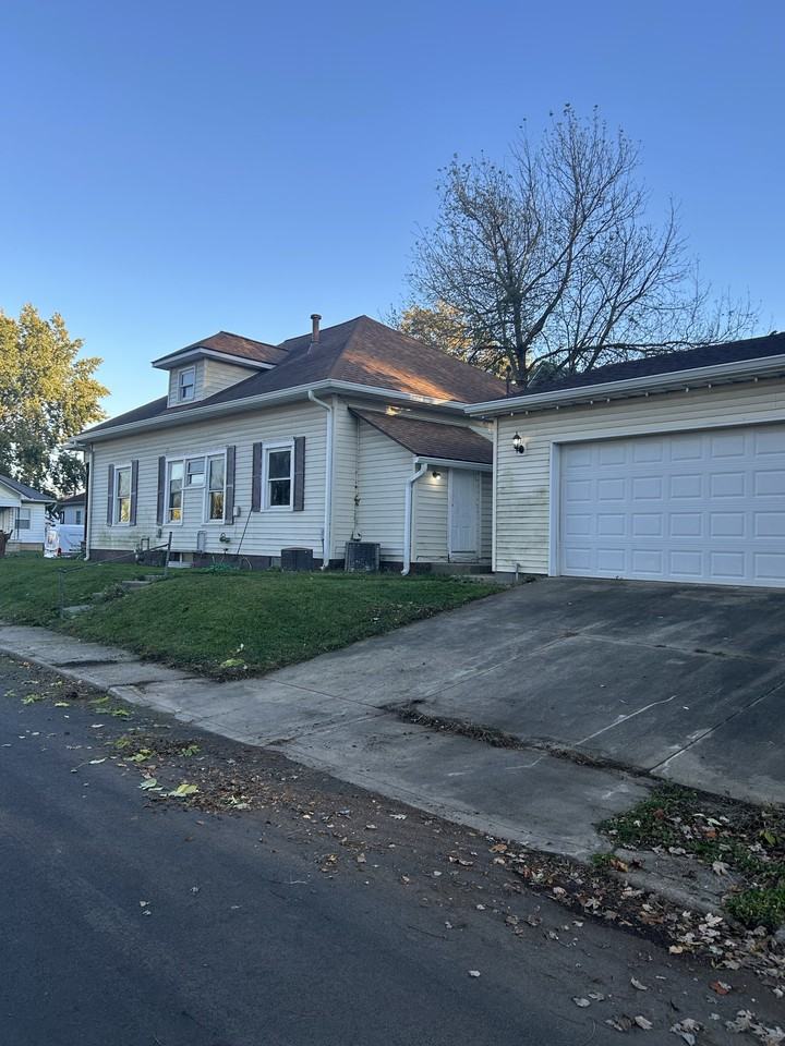 1201 S Buckeye St - Photo 3 of 29
