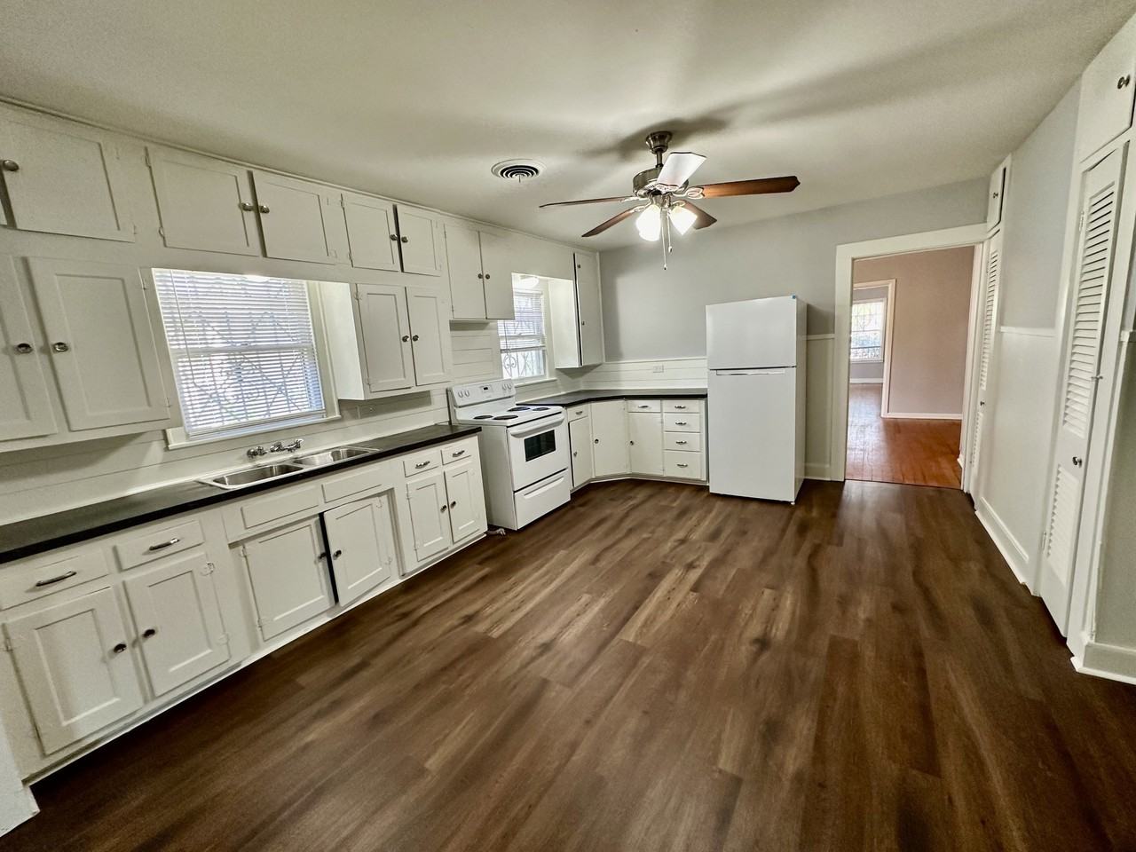 3500 N 21st St - Photo 6 of 13