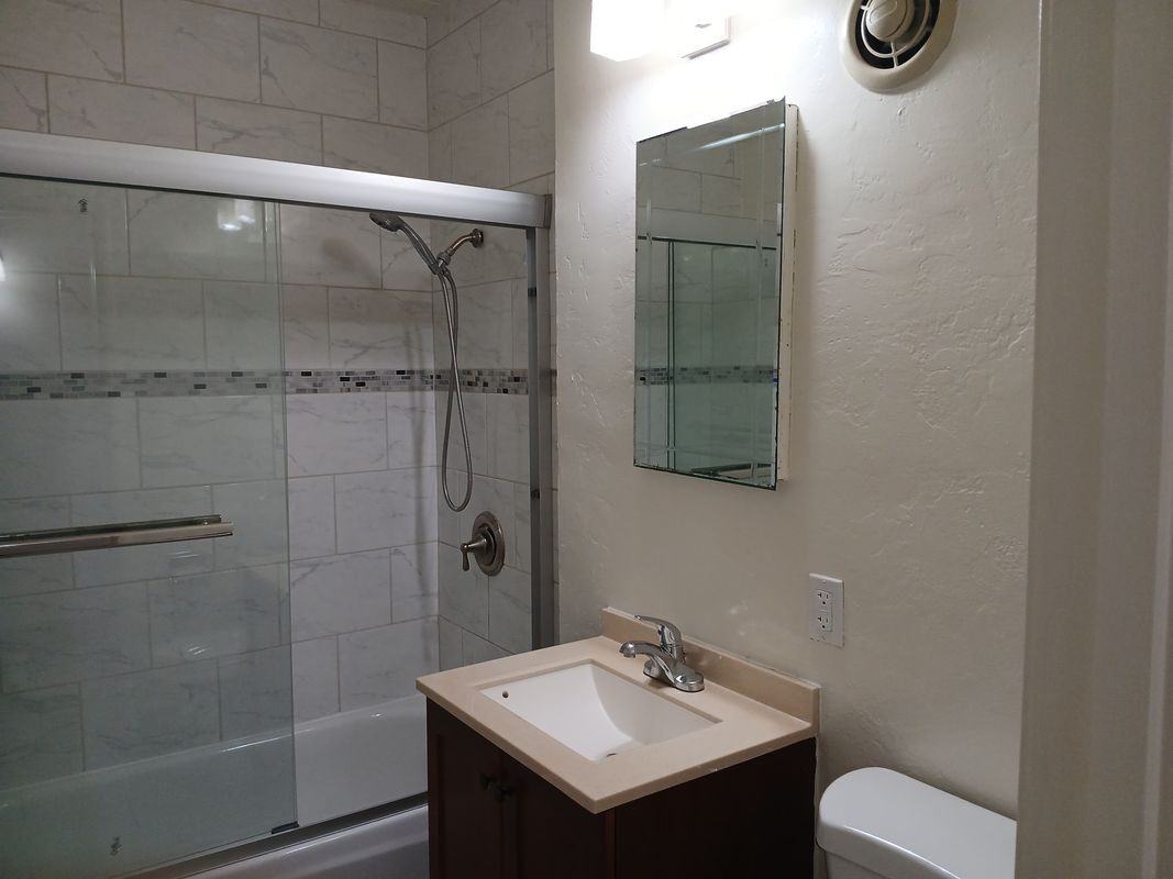 1575 Laurel St ##C - Photo 7 of 14