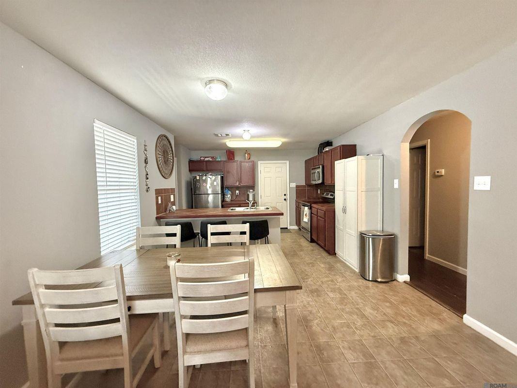 48313 Waltrip Ln - Photo 3 of 13