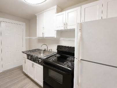 1011 Jackson Ave #4 - Photo 6 of 6