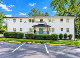 featured image of 2853 Belvedere Ln #1