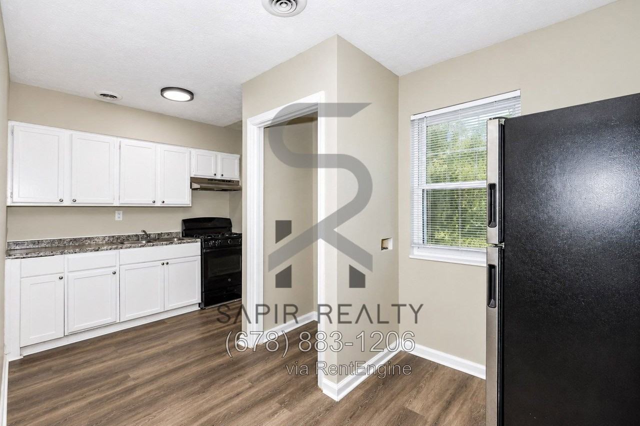 2847 Belvedere Ln #7 - Photo 7 of 14