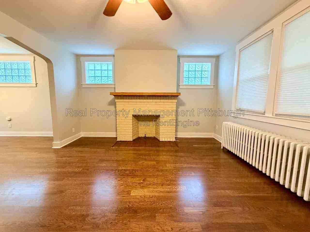 957 Flemington St - Photo 2 of 16