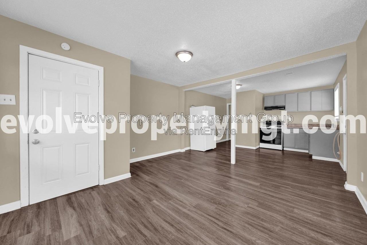 1020 Boston St #2 - Photo 5 of 17