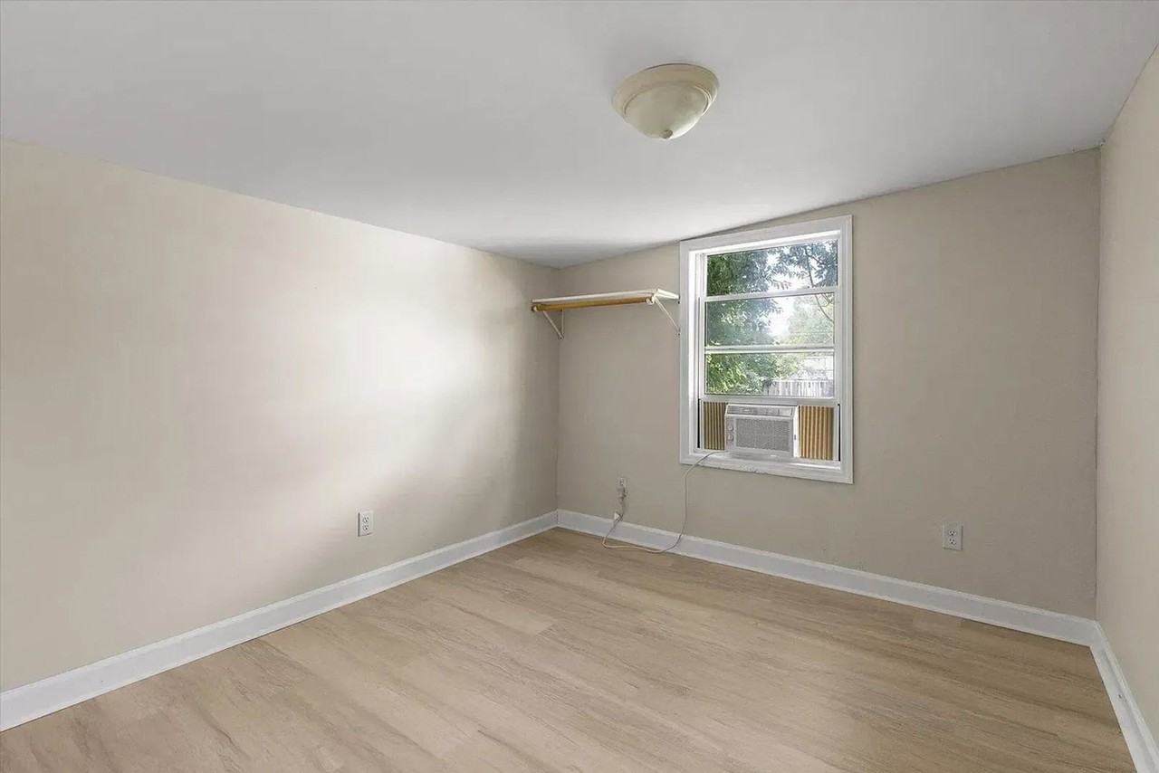 1908 Olive St - Photo 6 of 15
