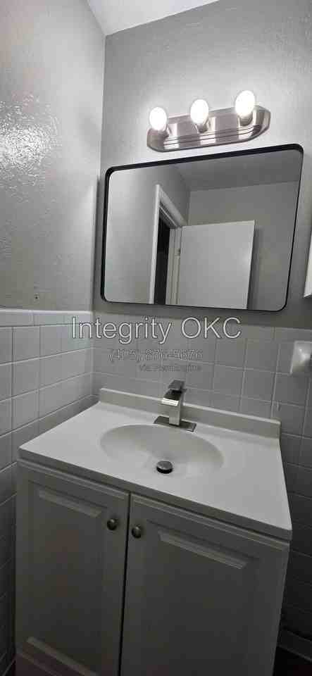4613 N Wheeler Ave - Photo 3 of 22
