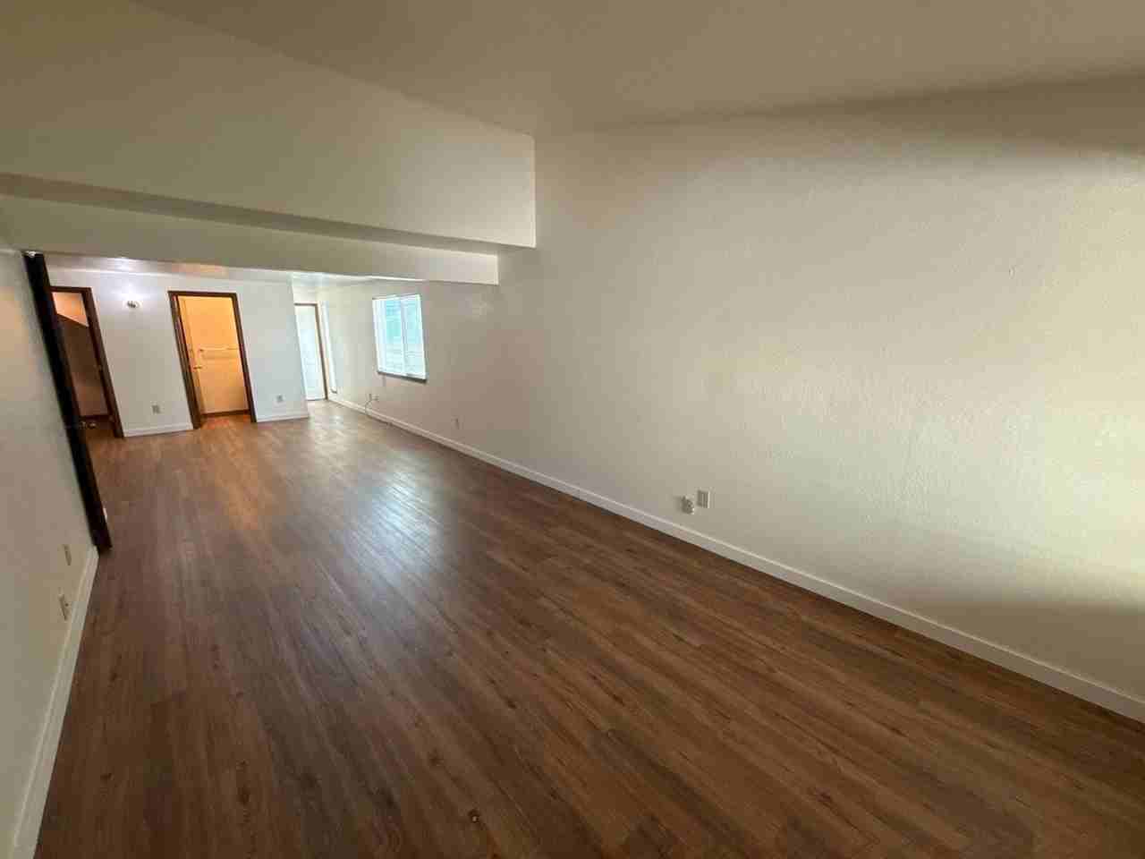 190 Se Atwood Ave - Photo 2 of 28