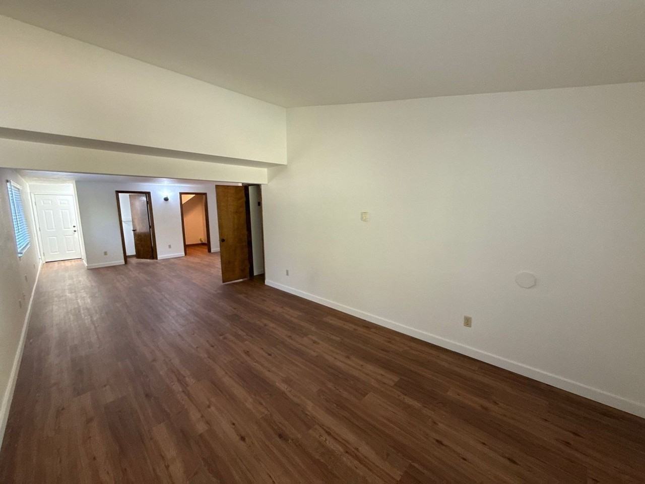192 Se Atwood Ave - Photo 3 of 33