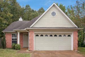 featured image of 582 Ashley Glen Cir E
