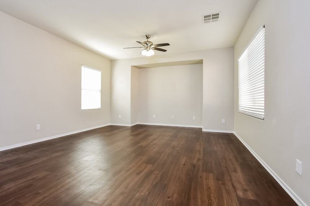 7112 Mercurio Ave - Photo 4 of 17