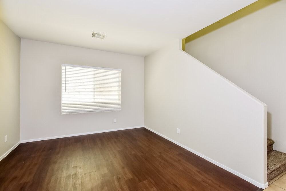 7112 Mercurio Ave - Photo 6 of 17