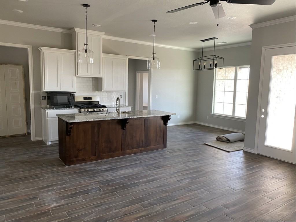 39 Highland Ln - Photo 3 of 8