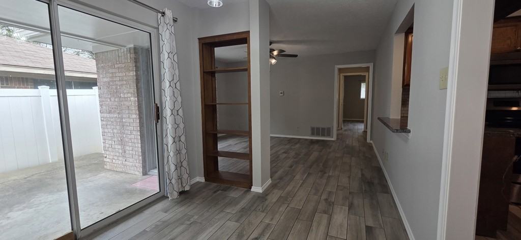 2418 Bolivar St #2418 - Photo 4 of 19