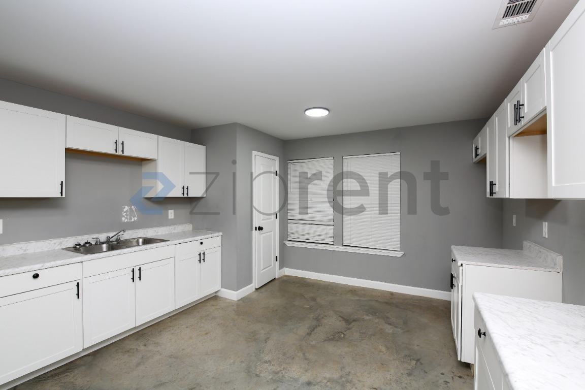 718 Hazelwood Rd - Photo 7 of 28