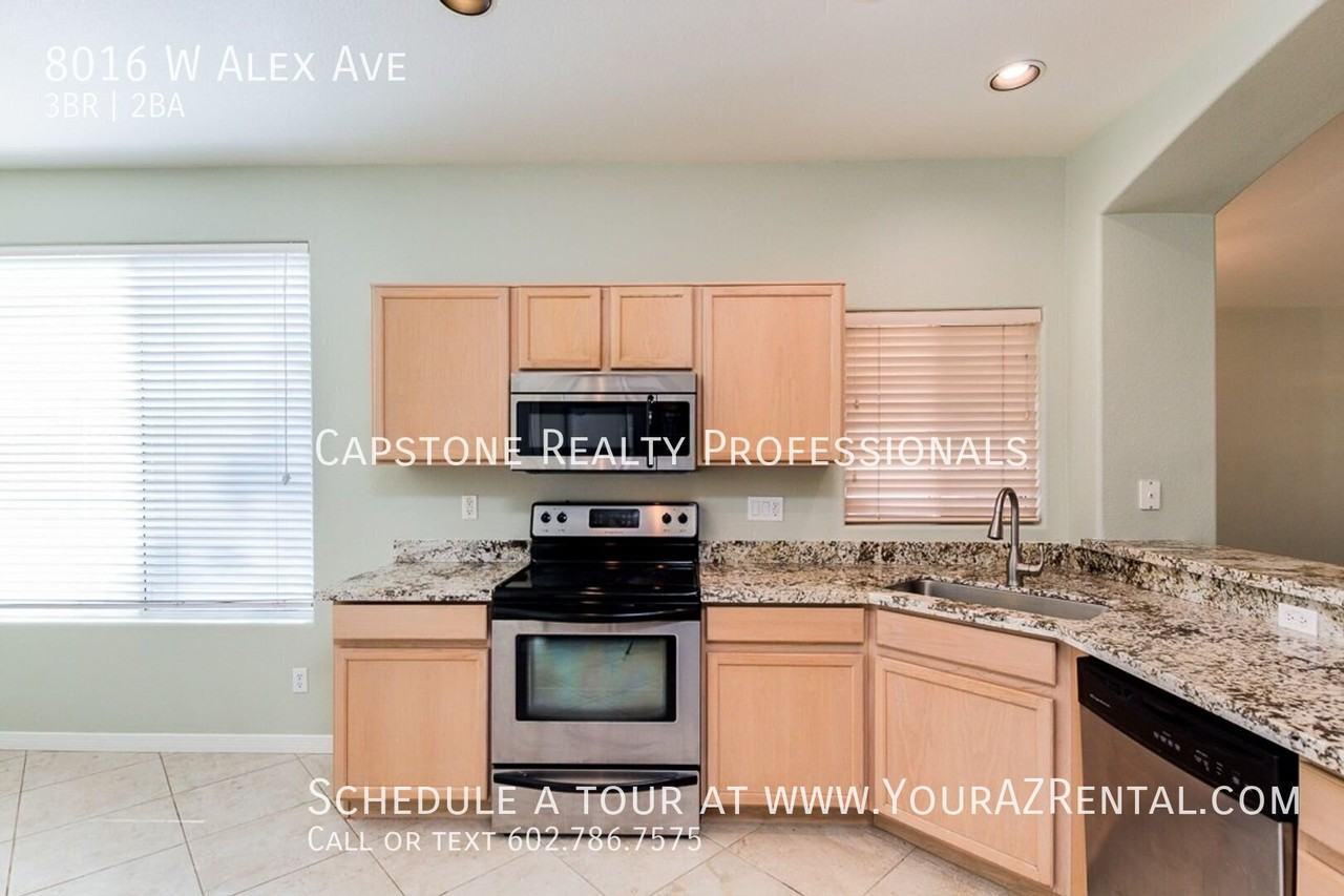 8016 W Alex Ave - Photo 4 of 20
