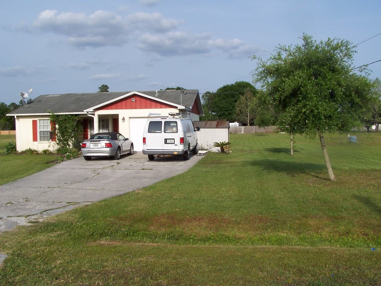 3226 Steeplechase Rd - Photo 3 of 10