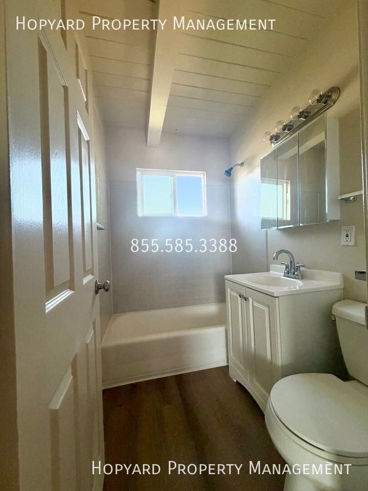 1064 Williams St - Photo 5 of 7
