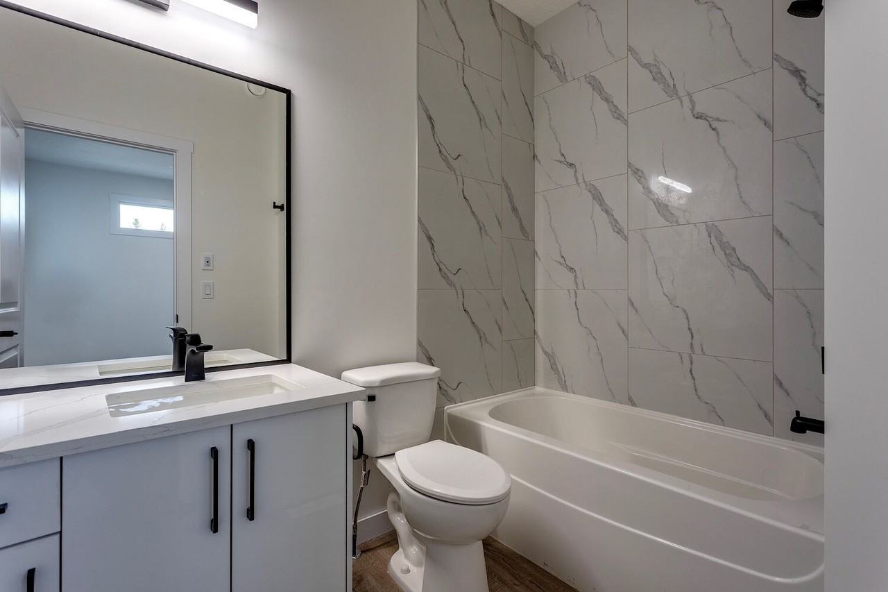 12235 101 St Nw - Photo 7 of 16