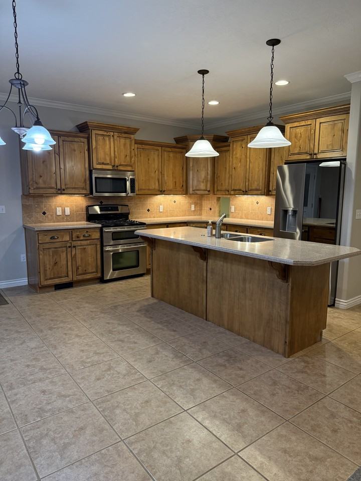 2457 E Bengal Bend Cv #D - Photo 3 of 19
