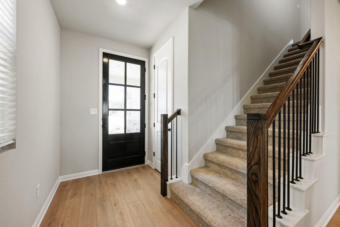 168 Ranier Way #NA - Photo 4 of 42