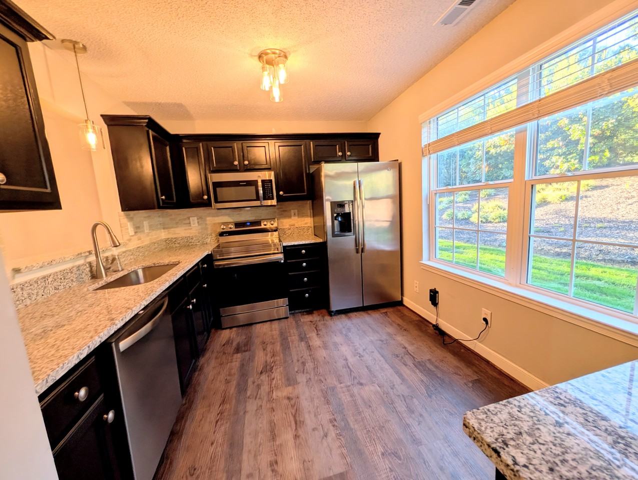 4666 Twin Hickory Lake Dr #4666 - Photo 6 of 14