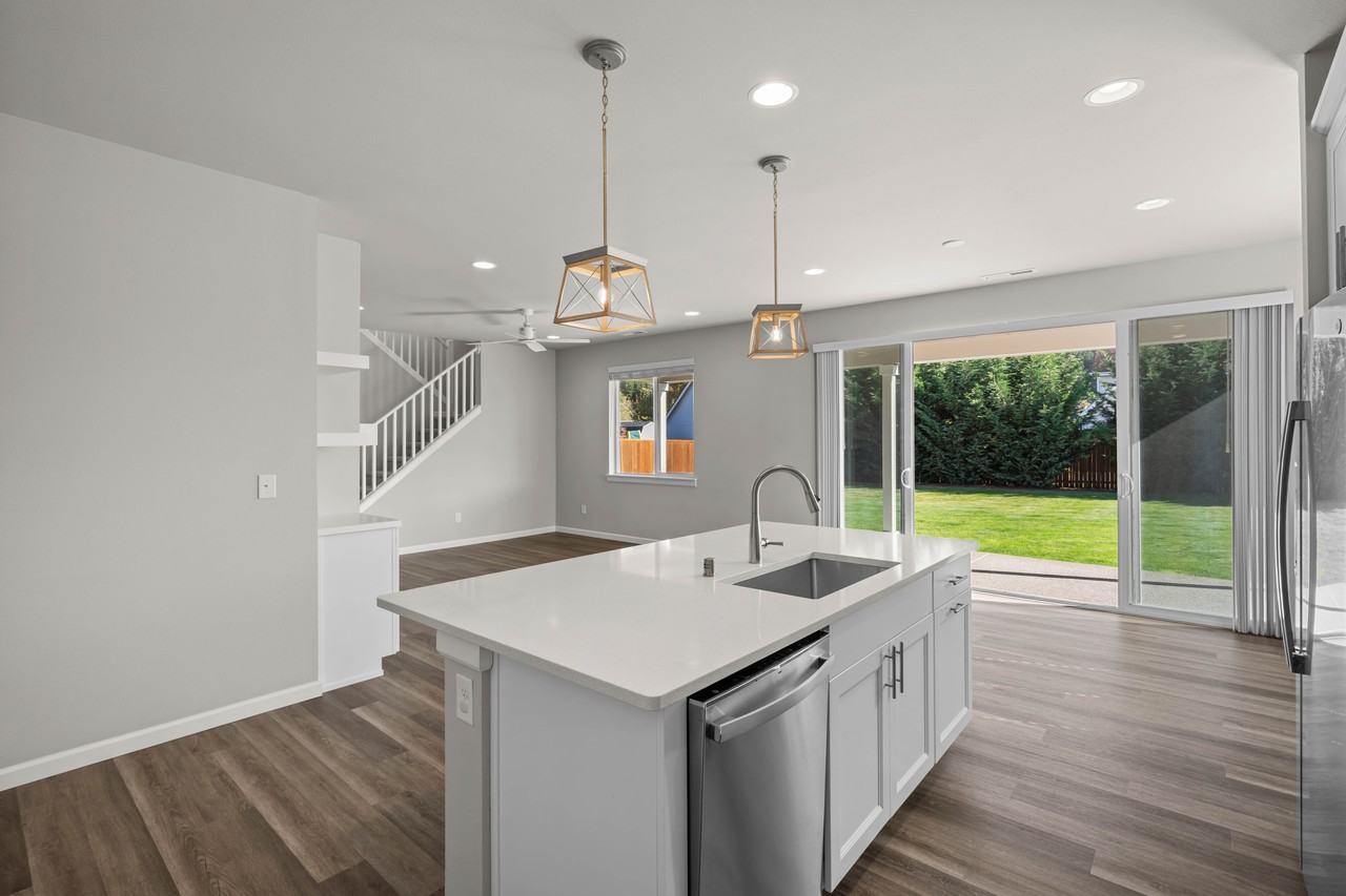5595 157th Avenue Ct E #NA - Photo 5 of 32