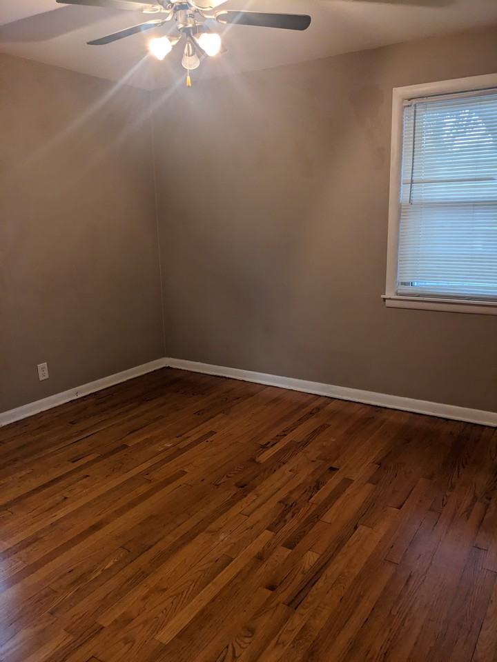 1211 Stratford Ave #NA - Photo 5 of 11