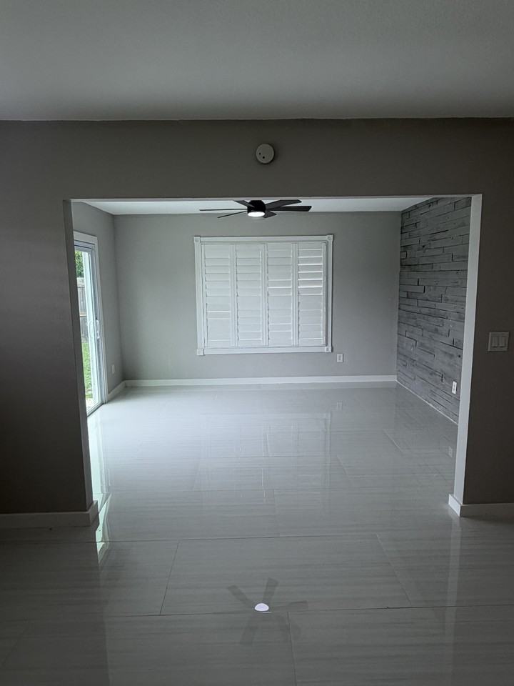 458 Sw Bridgeport Dr #NA - Photo 3 of 13