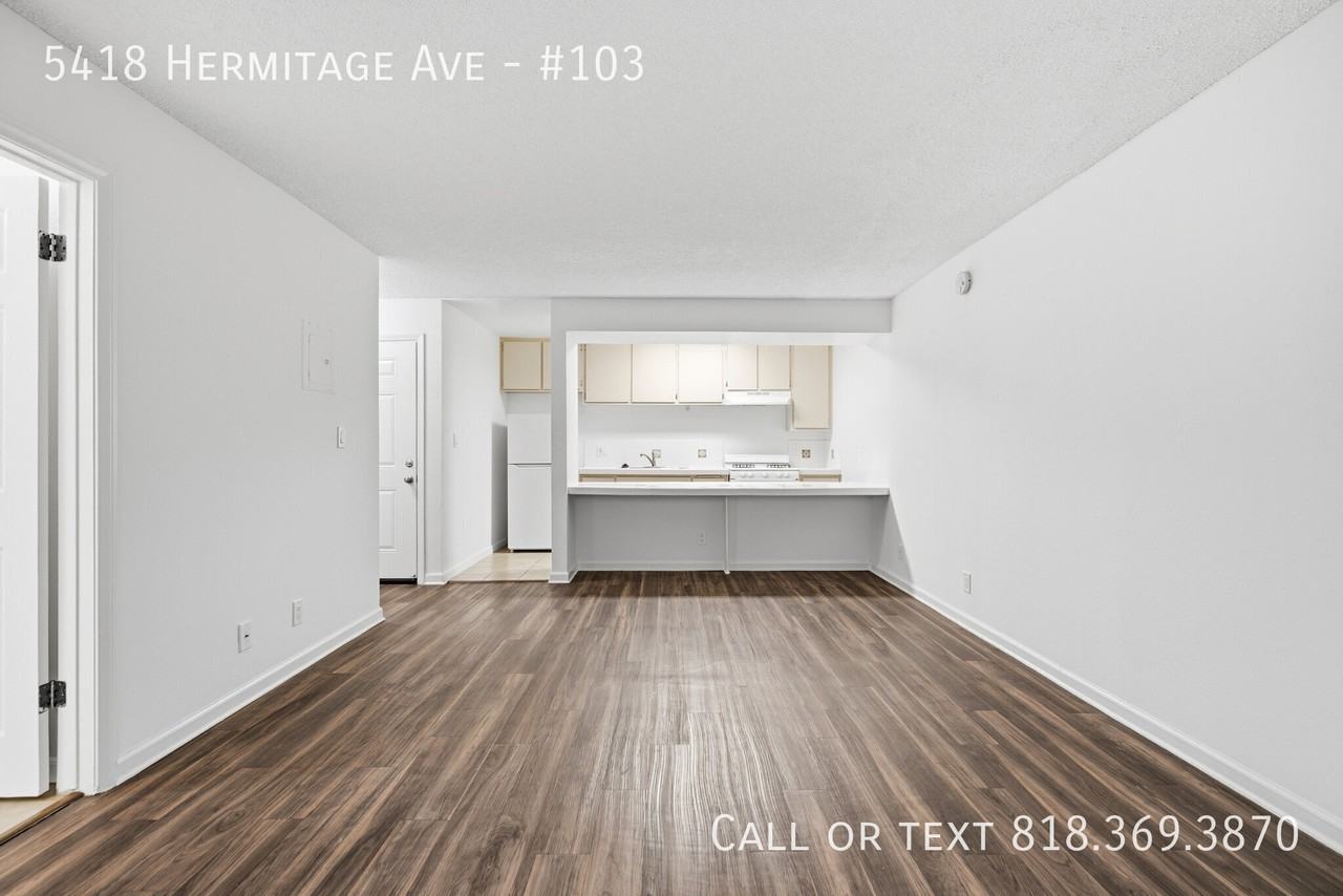 5418 Hermitage Ave #103 - Photo 6 of 15
