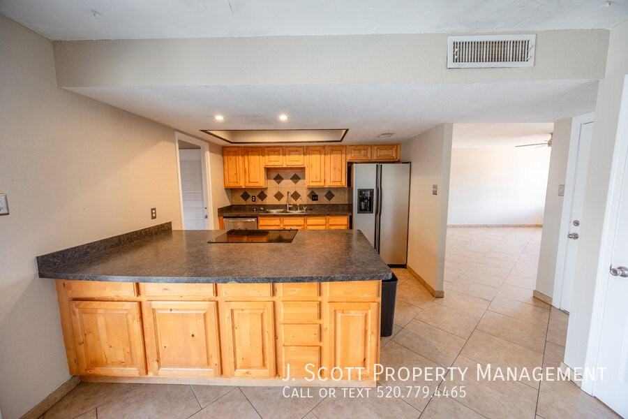 1184 E Diamond Dr - Photo 5 of 22