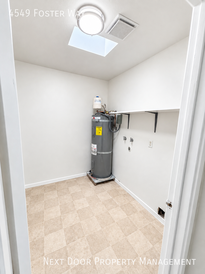 4549 Foster Way - Photo 6 of 10