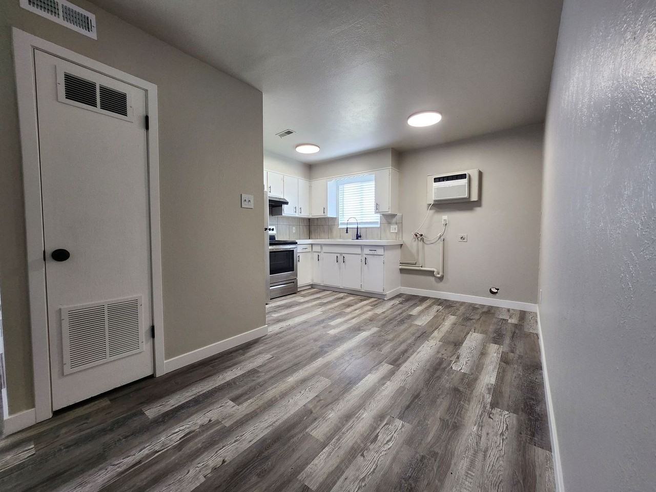3501 Baltimore Ave #2 - Photo 6 of 40