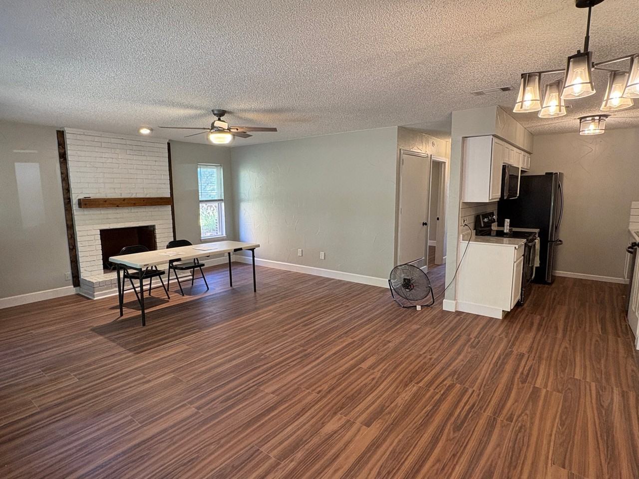 444 Nw 23rd St - Photo 6 of 17