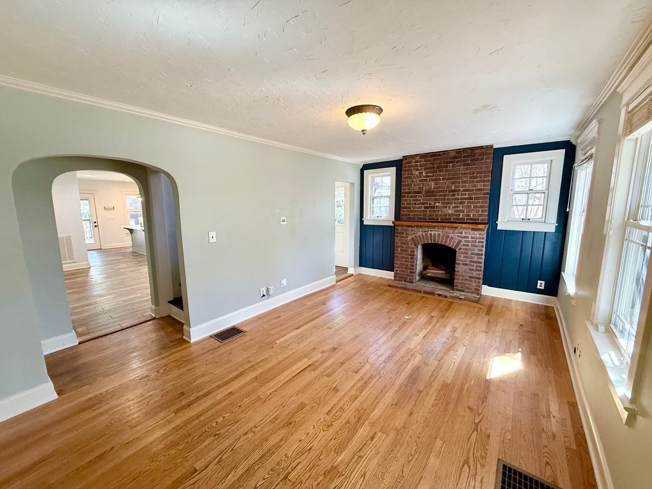947 Cahal Ave - Photo 3 of 22