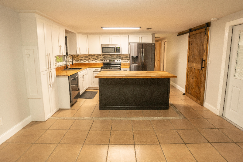 3703 N Tampa St - Photo 4 of 20
