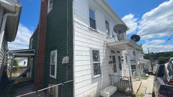 featured image of 513 Baker St