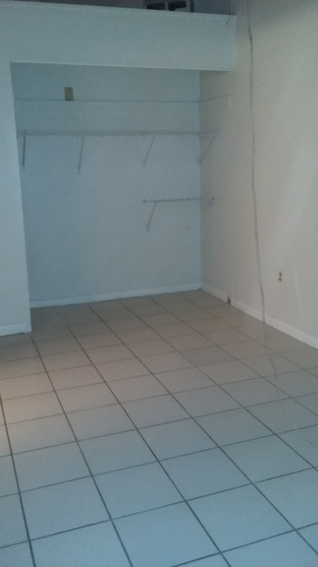 500 N Jefferson Ave #H3 - Photo 4 of 5