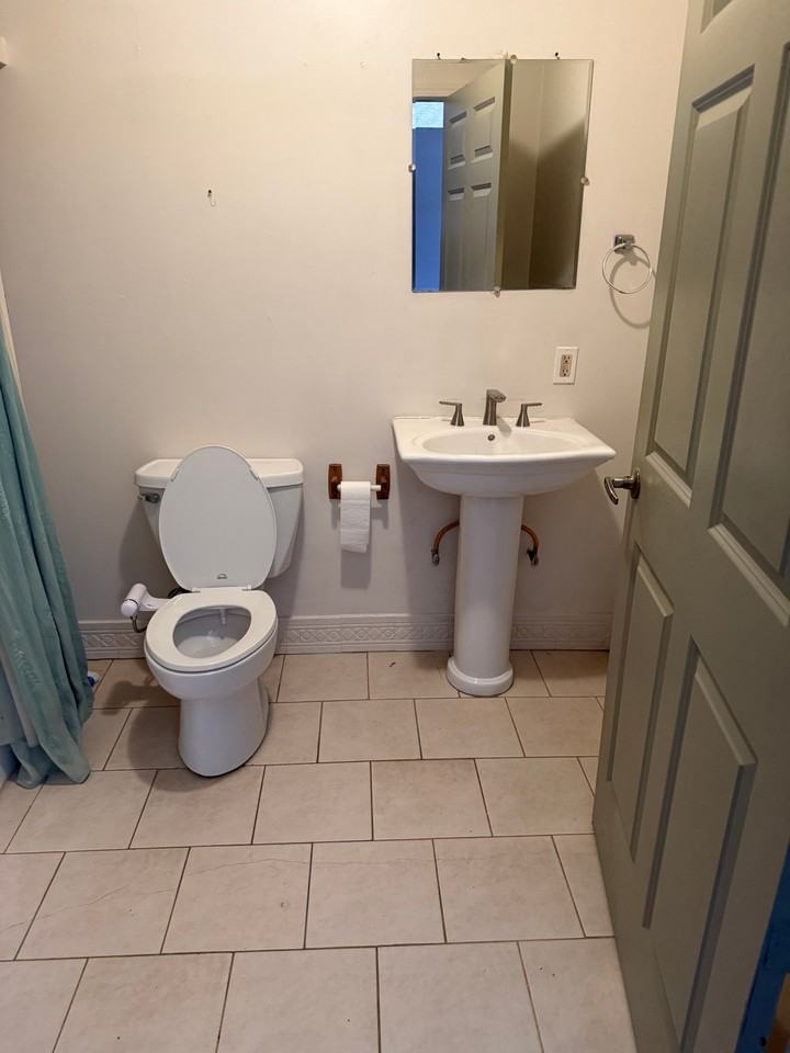 201 Buckhorn St #F - Photo 2 of 3