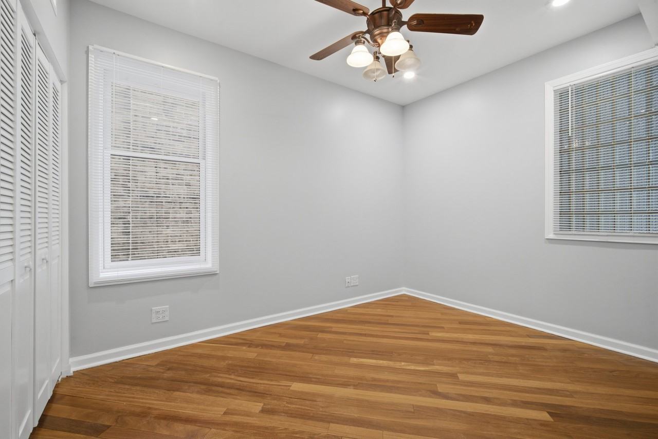 3975 W Barry Ave #1 - Photo 3 of 15