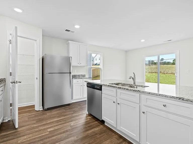 521 Crackling Ct - Photo 2 of 4