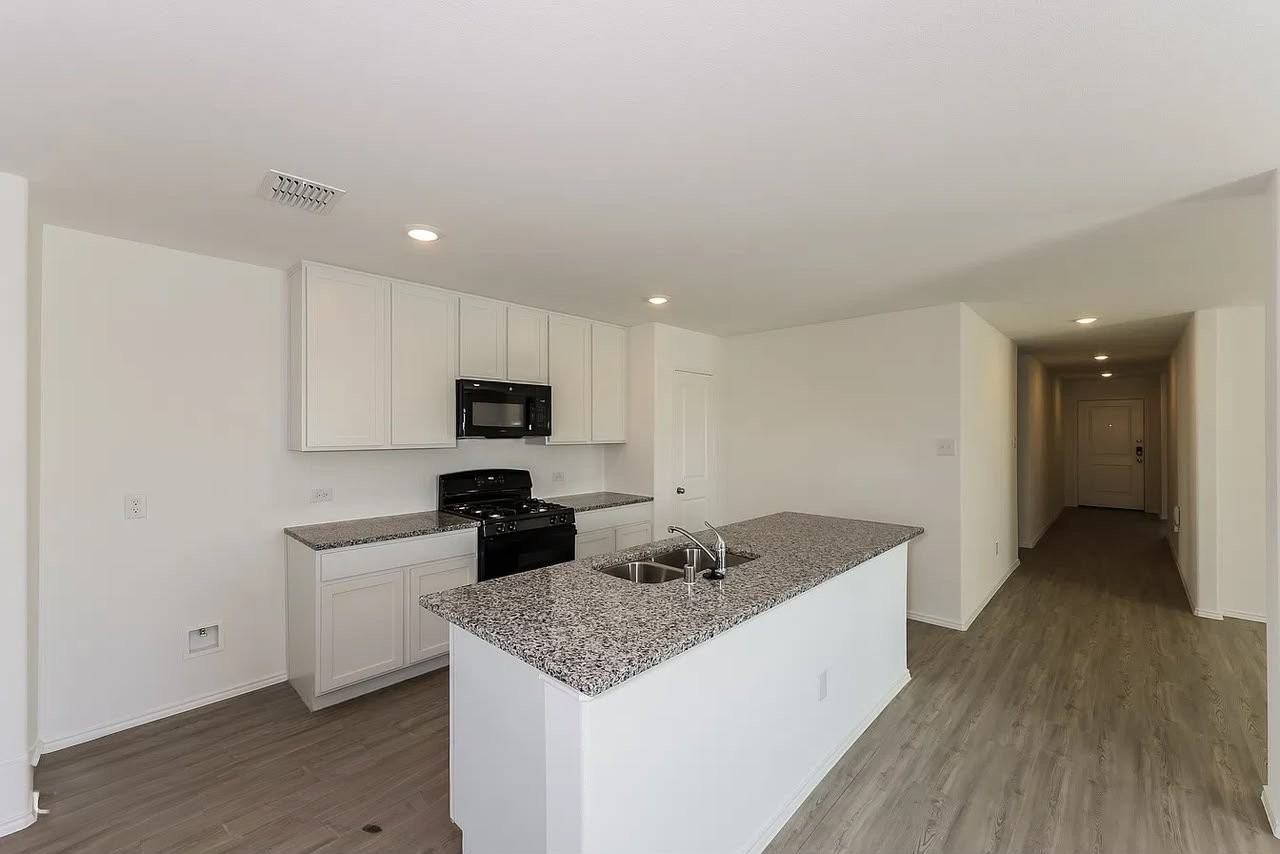11703 Spraberry Way - Photo 4 of 5