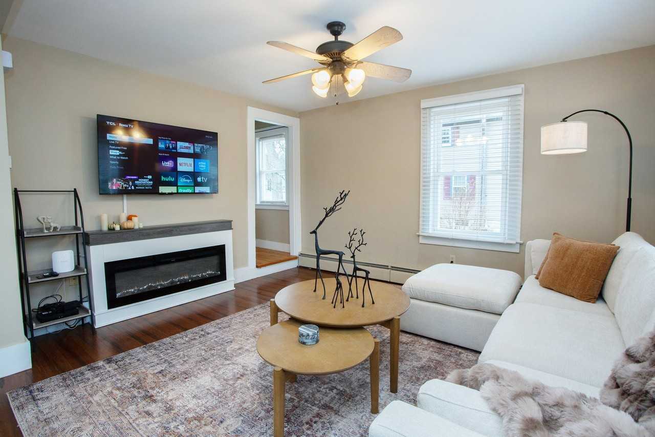 19 Fairview St - Photo 3 of 20