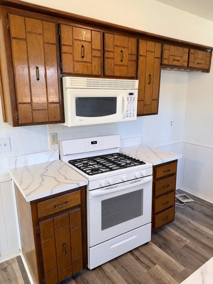 5329 Whitney Ln - Photo 3 of 13